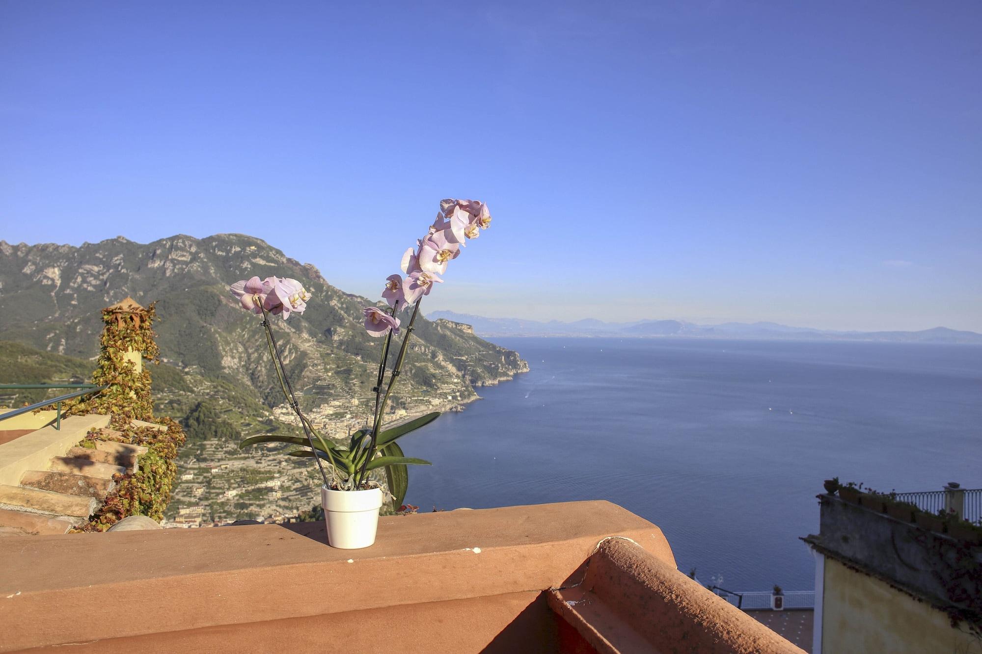 Palazzo Confalone Hotel Ravello Exterior photo