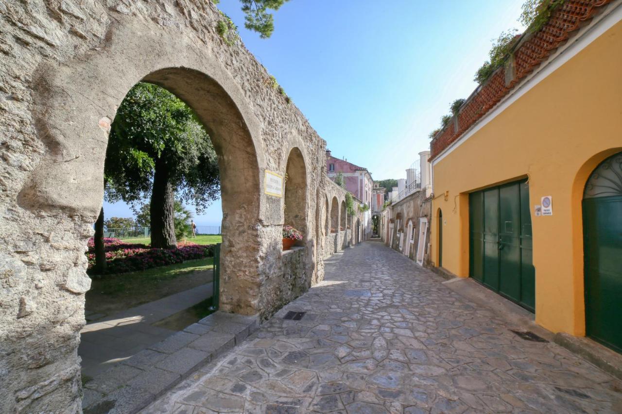 Palazzo Confalone Hotel Ravello Exterior photo